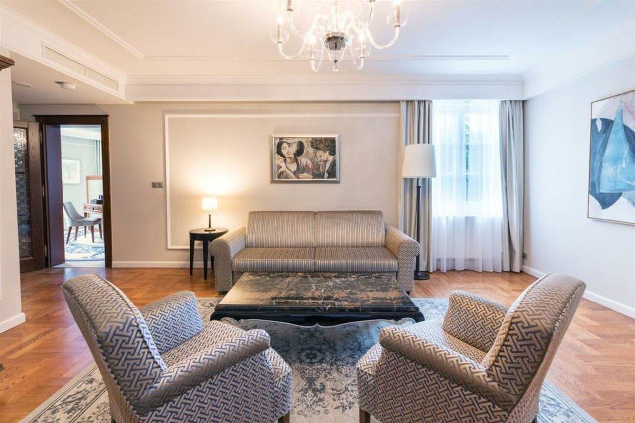 Palace Art Hotel Pezinok Eksteriør bilde